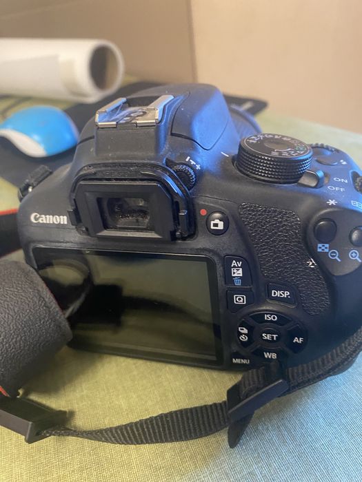 Фотоапарат Canon EOS D 1200