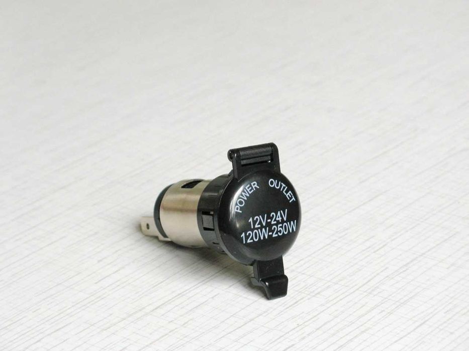 Гнездо прикуривателя Прикурювач