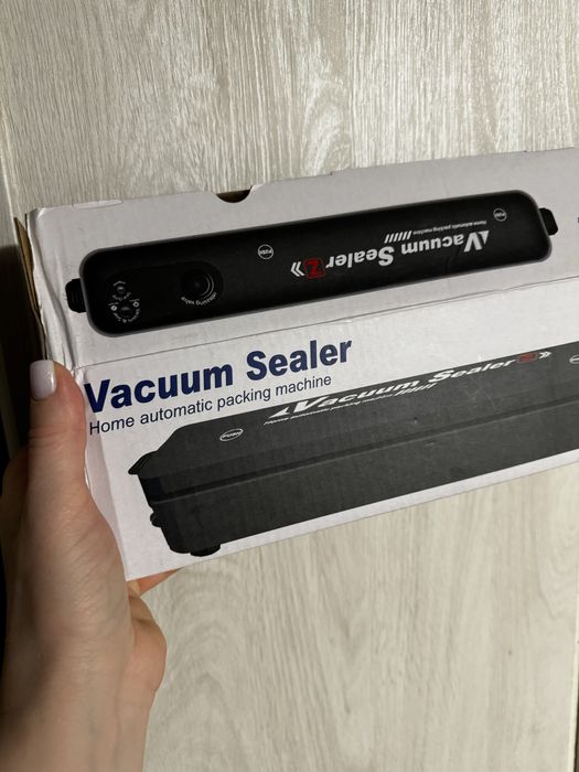 Вакуматор + вакуумні  гофровані пакети в рулоні