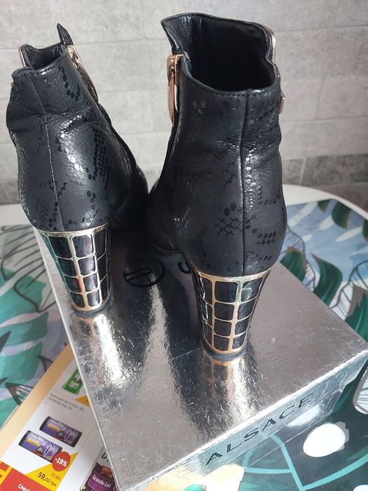 Отдам даром. Ботинки VR. 37 р.