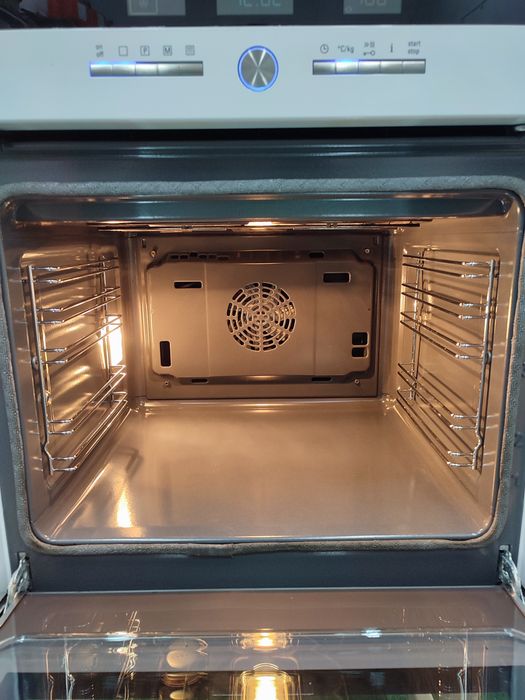 Вбудована духовка з піролітичним очищенням Siemens IQ700 Німеччина