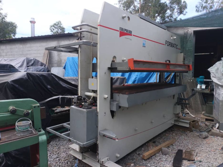 Prensa de folhear INTALPRASSE 210 CMP c/ normativas da CE