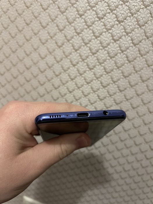 Samsung A31 в гарно стані