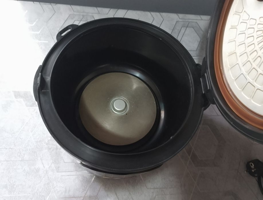 Мультиварка Redmond RMC-M4515E