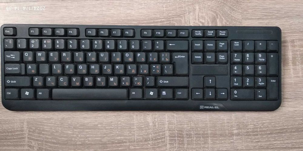 клавиатура REAL-EL Standard 555