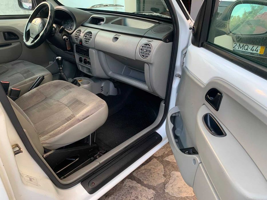 Renault Kangoo 1.5 dci Muito Estimada/Pronta a trabalhar