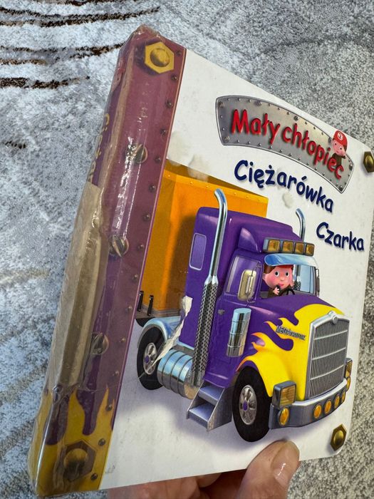Sprzedam zestaw 40 książeczek z popularnej serii „Mały Chłopiec”