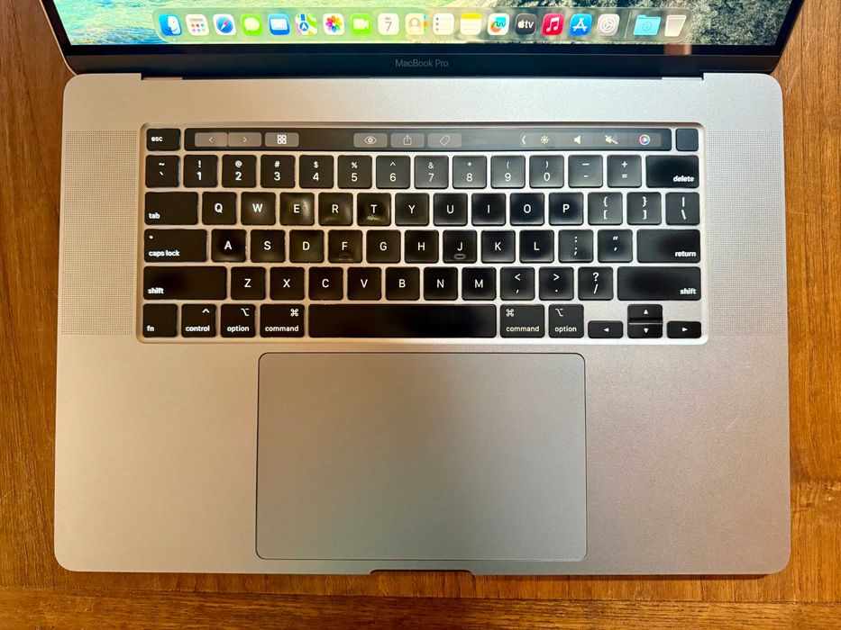 MacBook Pro 16" 2019 / 16GB RAM / 512GB SSD