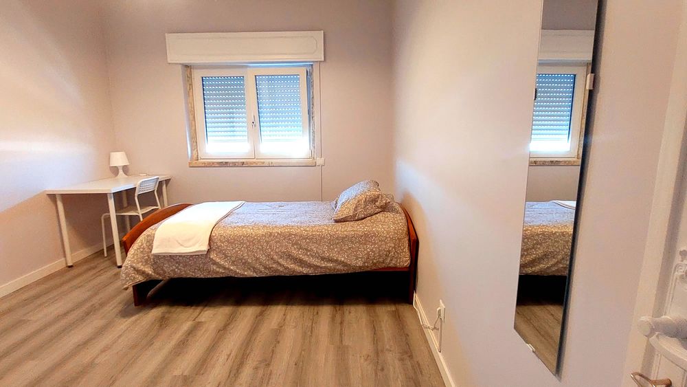 Quarto para estudantes - Metro Reboleira