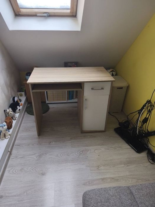 Biurko młodzieżowe