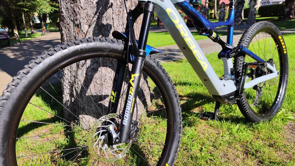 Rower elektryczny Orbea Rise H30 rozmiar XL Shimano EP 6
