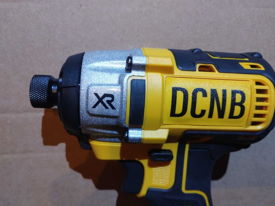 Zakrętarka udarowa do baterii DeWalt 18-20V