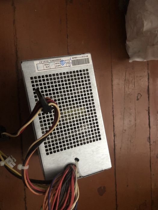 Блок живлення від dell все в описі