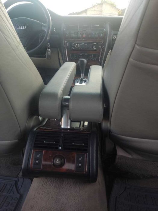 Своя Ауди А4, Audi A8, 4,2; газ/бензин.