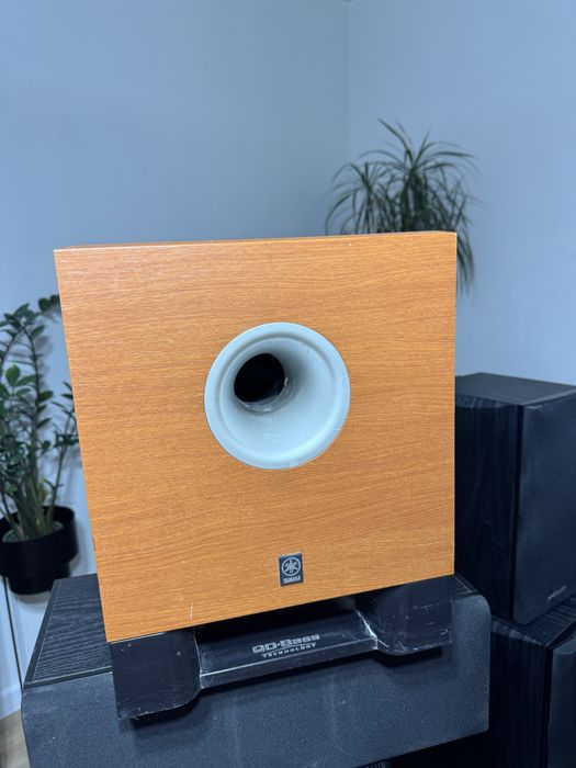 Subwoofer aktywny Yamaha YST SW011