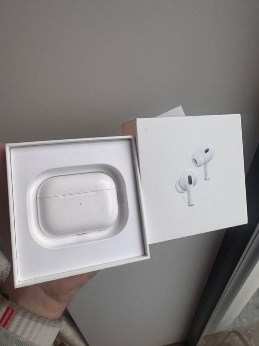 apple airpods pro 2 (беспроводная зарядка)
