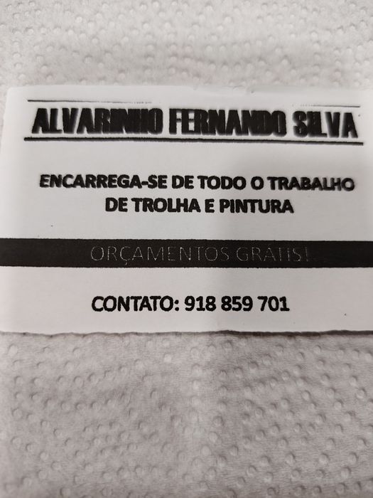 Faço serviços de construção civil,  contacto telefónico na foto