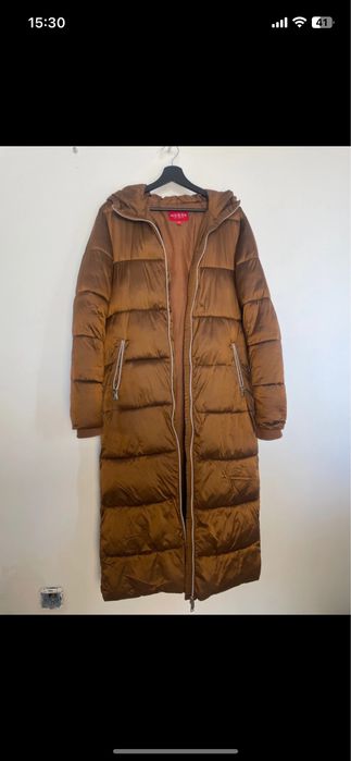 Płaszcz zimowy puchowy Guess