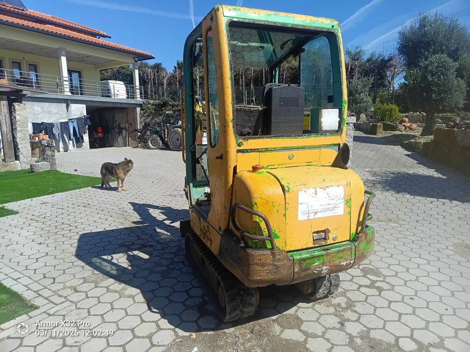 Mini giratória yanmar 1.7t