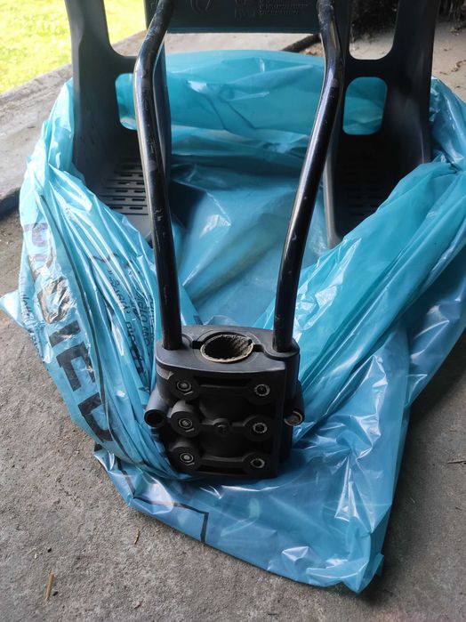 Fotelik dla dziecka do samochodu i na rower.