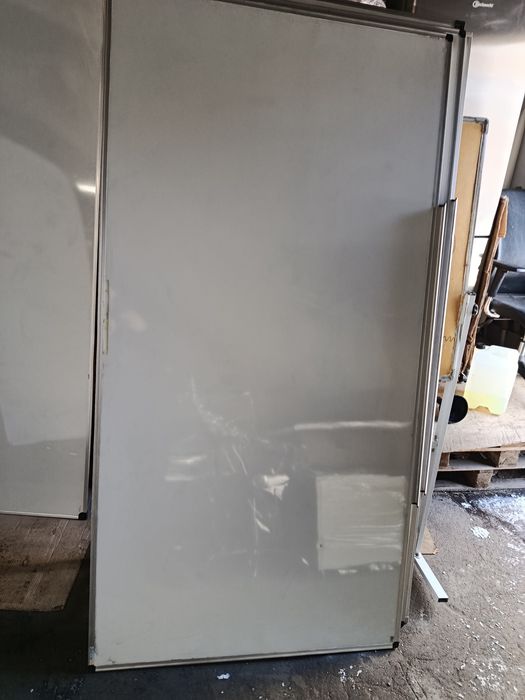 Магнітна маркерна дошка.