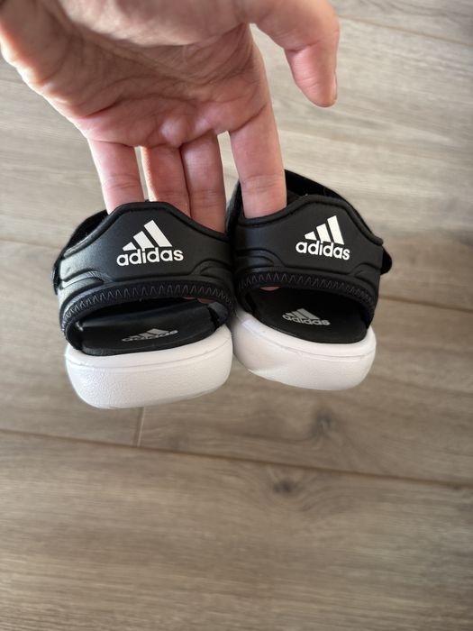 Дитячі сандалі adidas аквашуз устілка 18см