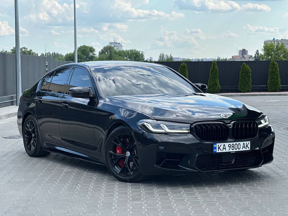 BMW G30 M550i 2022