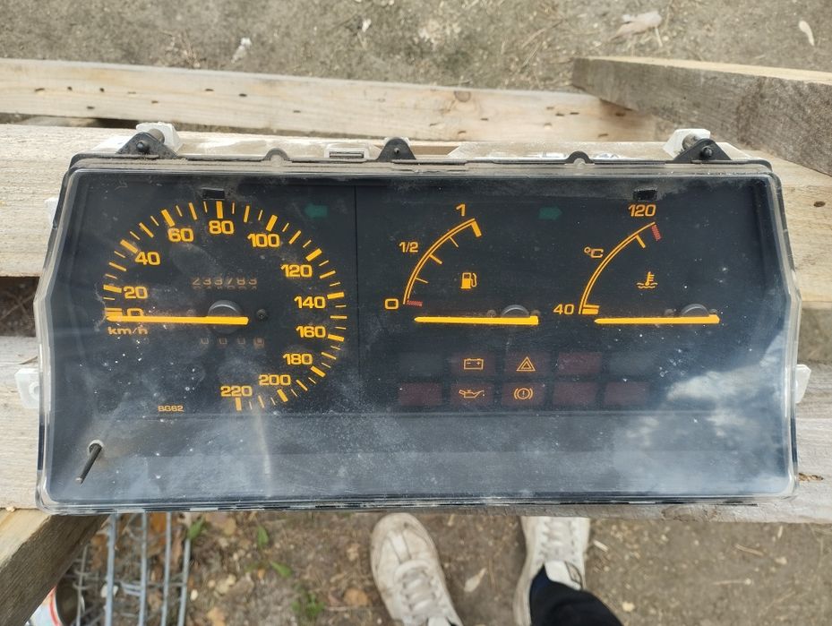 Mazda 323 BF 1.3E