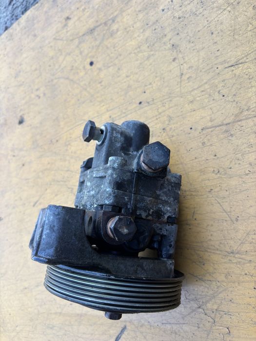 Pompa wspomagania bmw e34 m50 nivo