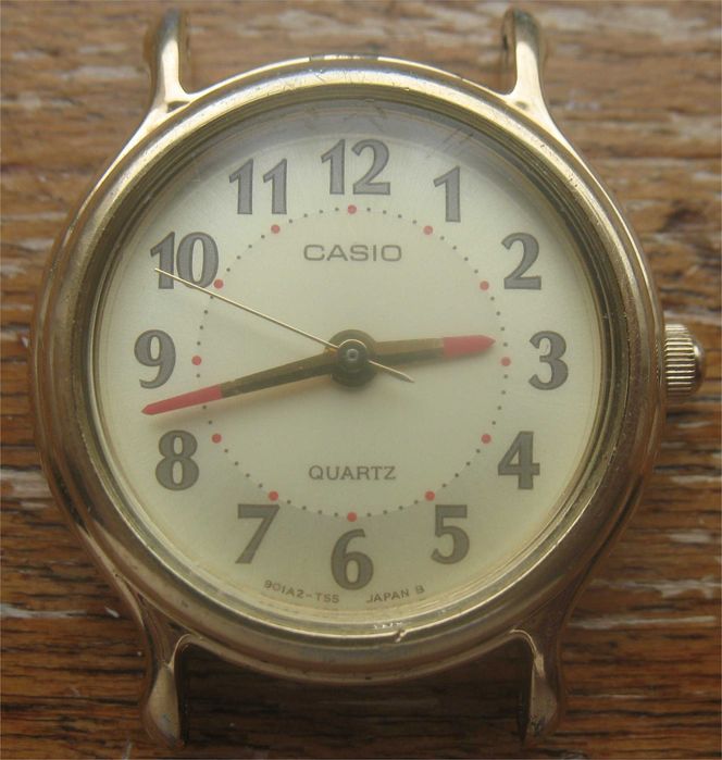 Casio de senhora - LQ-776 (avariado)