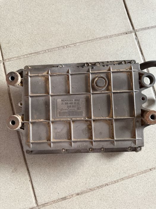 Двигун Мерседес OM-442