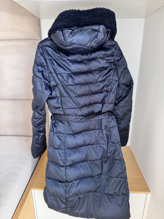 Płaszcz kurtka długa puchowa marki Massimo Dutti rozmiar 36 granatowa