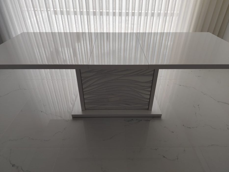 Mesa de jantar extensível