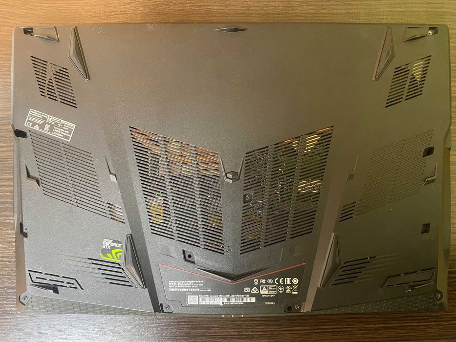 Продам ноутбук MSI GP63 Leopard 8RE