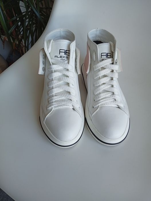 Ботинки женские кожаные. 24,5 см стелька