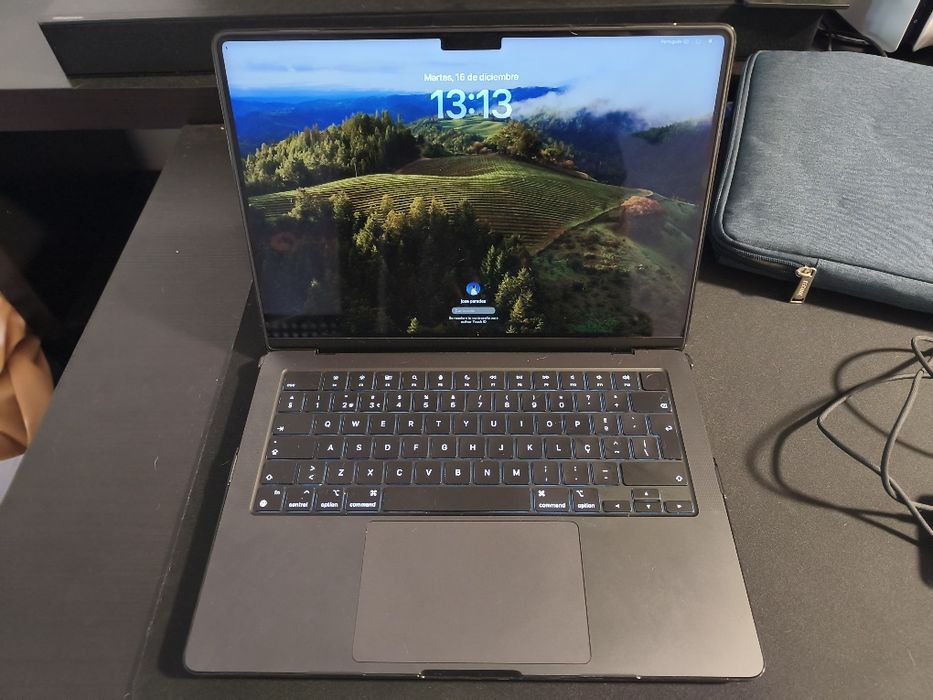 MacBook Pro APPLE Preto Sideral (14'' - Apple M3 Pro 11-core - RAM: 18