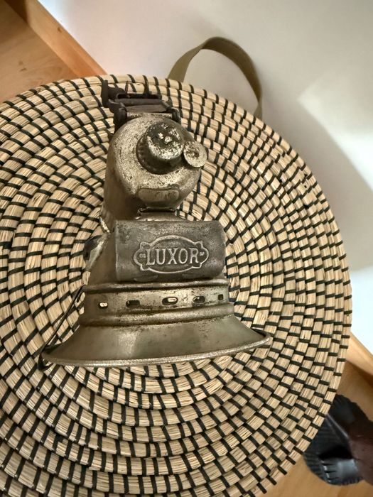 Farol antigo (carbureto) de bicicleta