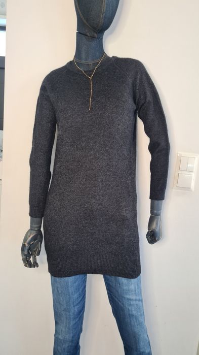 Długi sweter 40% Wełna. Grafitowy Czarny. Tunika. S / M