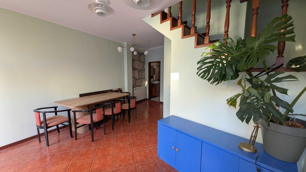 Moradia T3 com 3 WC – Rua do Bonjardim, Porto