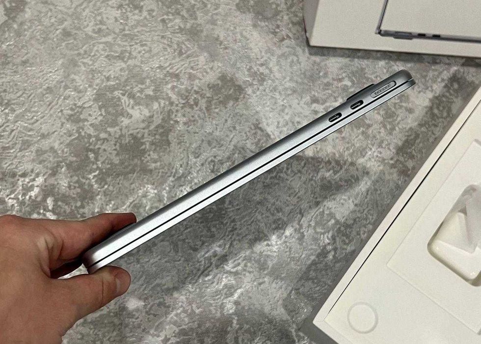 Macbook Air 13 M4 16/256Gb