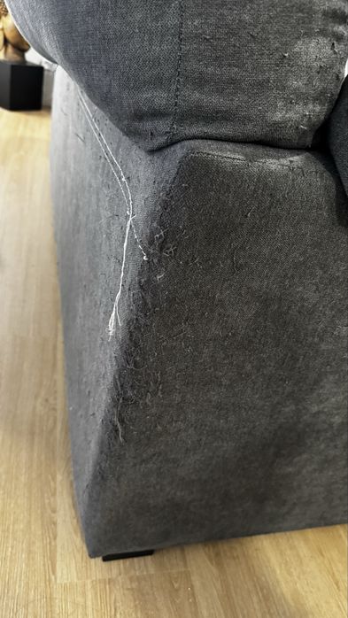 Sofa de canto com puff e bancos