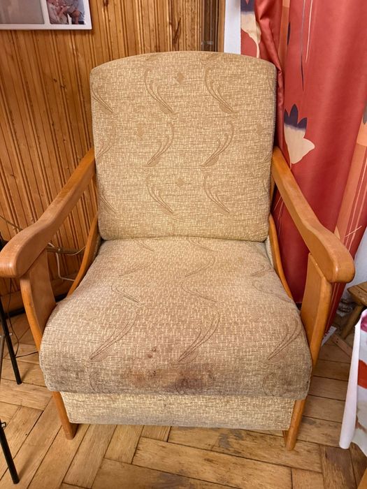 Dwa fotele + dwie pufy