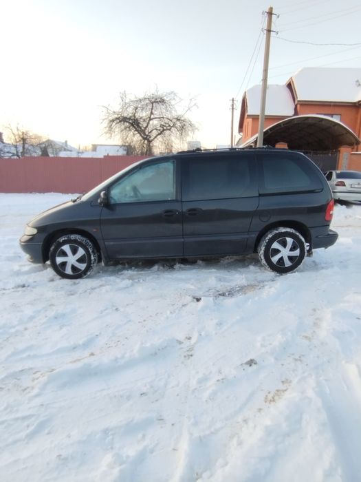 Продам минивэн Dodge Ram 2,5дизель!