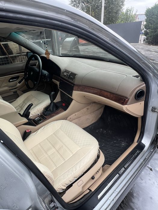 Продам бмв е39 2.5