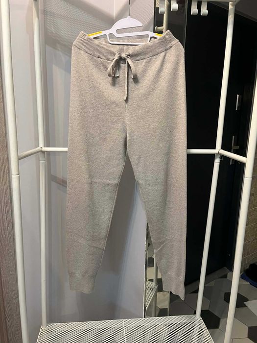 Dzianinowe joggery H&M beżowe S/M z domieszką wełny