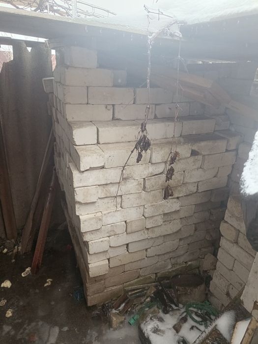 Кирпич белый  продам