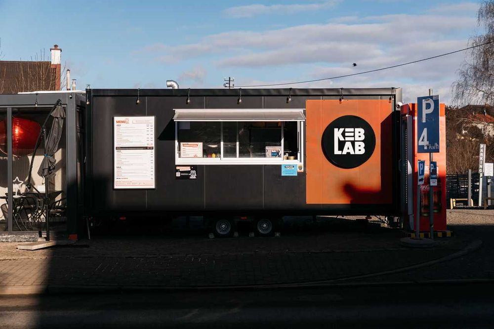 Przyczepa Gastronomiczna - PREMIUM -  6m x 2,4m