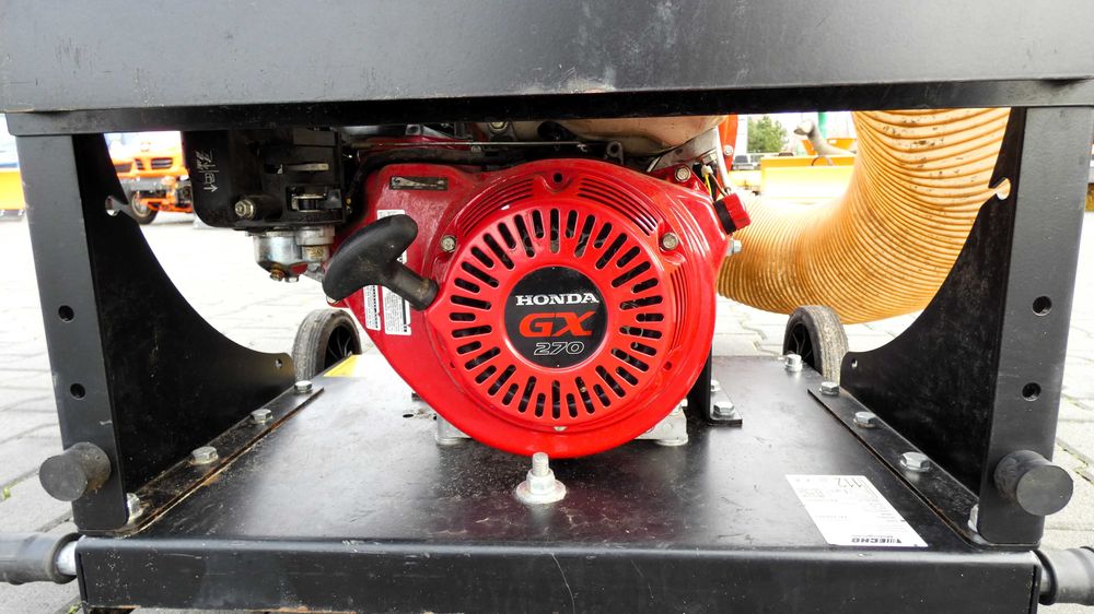 Odkurzacz naburtowy ECHO LG-600HO - Baras