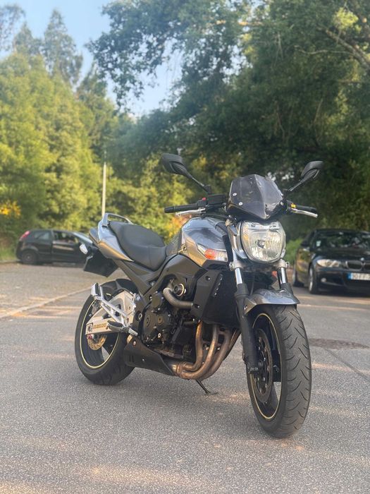 Súzuki gsr 600 como nova