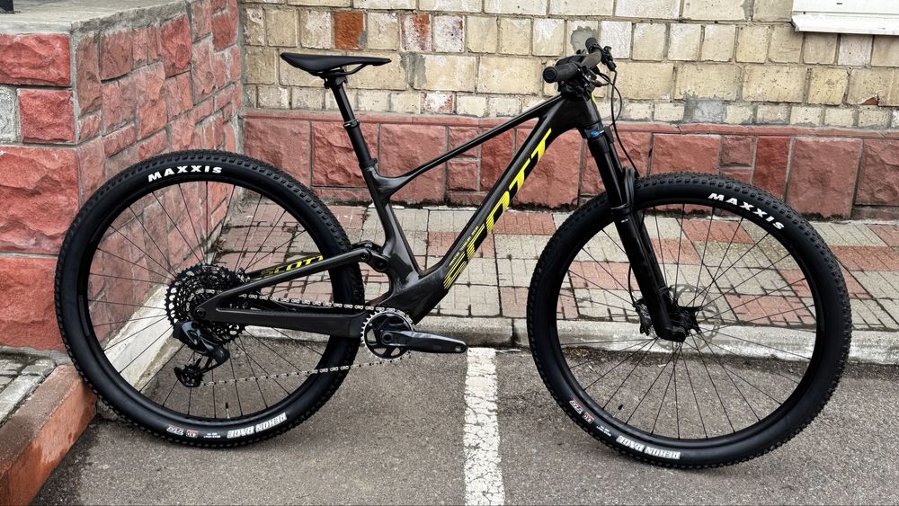 Велосипед Новий Scott Spark RC TEAM ISSUE TR ( S )